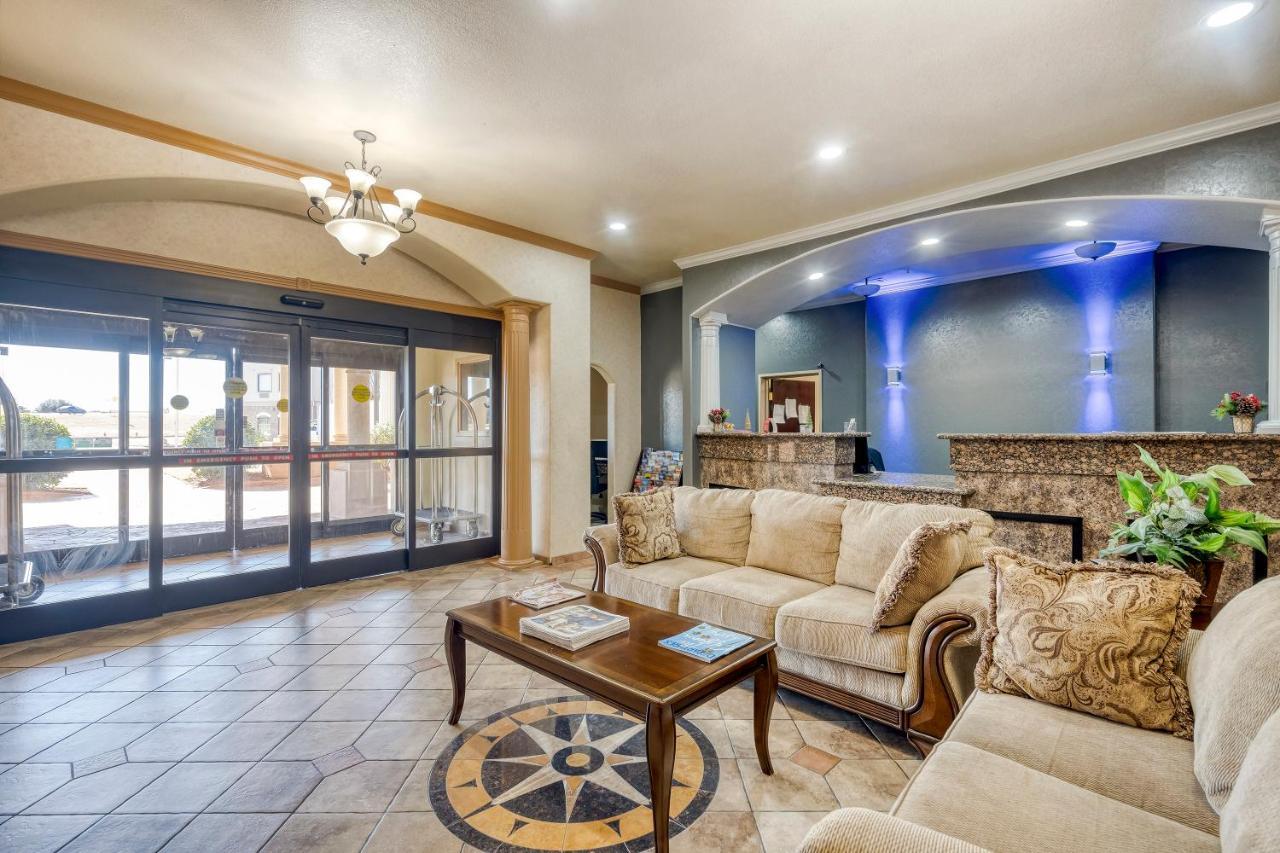 Oyo Townhouse Wichita Falls West Exterior photo